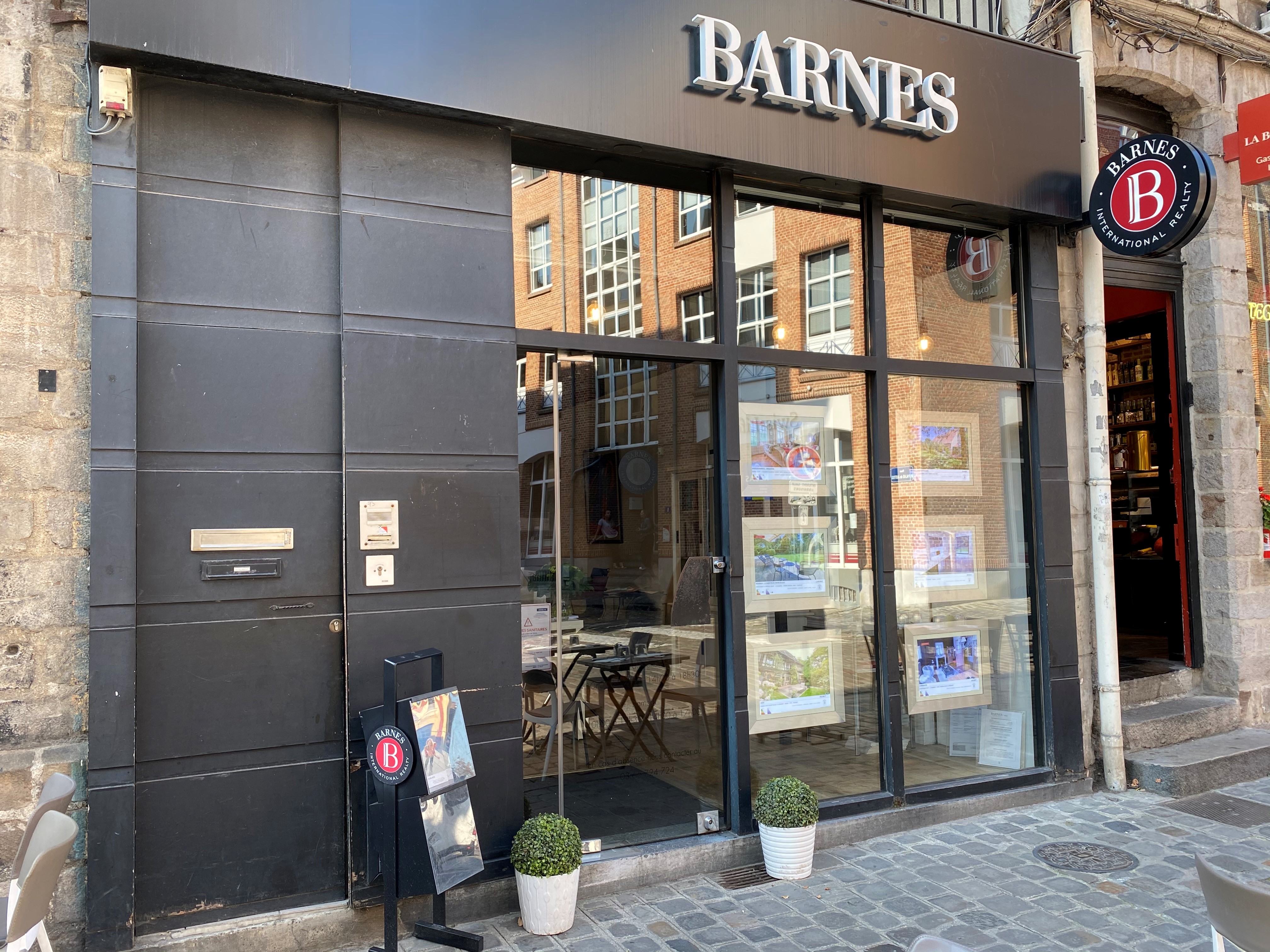 BARNES LILLE